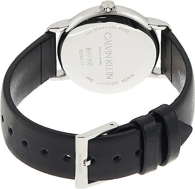 CALVIN KLEIN Established Quarz Damenarmbanduhr mit silbernem Zifferblatt
