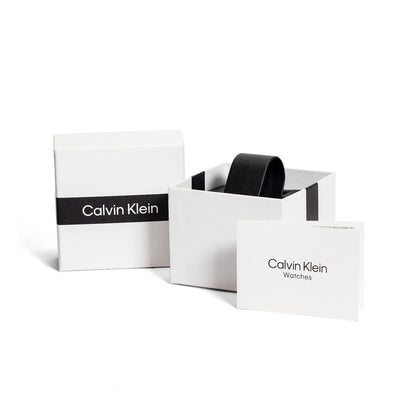 CALVIN KLEIN Quarz Damenarmbanduhr mit silbernem Zifferblatt