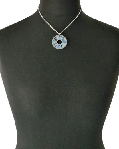 CALVIN KLEIN SPELLBOUND KJ0DLN090100 EDELSTAHL-HALSKETTE – BLAU