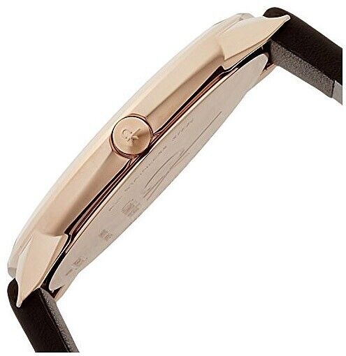 CALVIN KLEIN Minimal Quarz Herrenarmbanduhr mit silbernem Zifferblatt