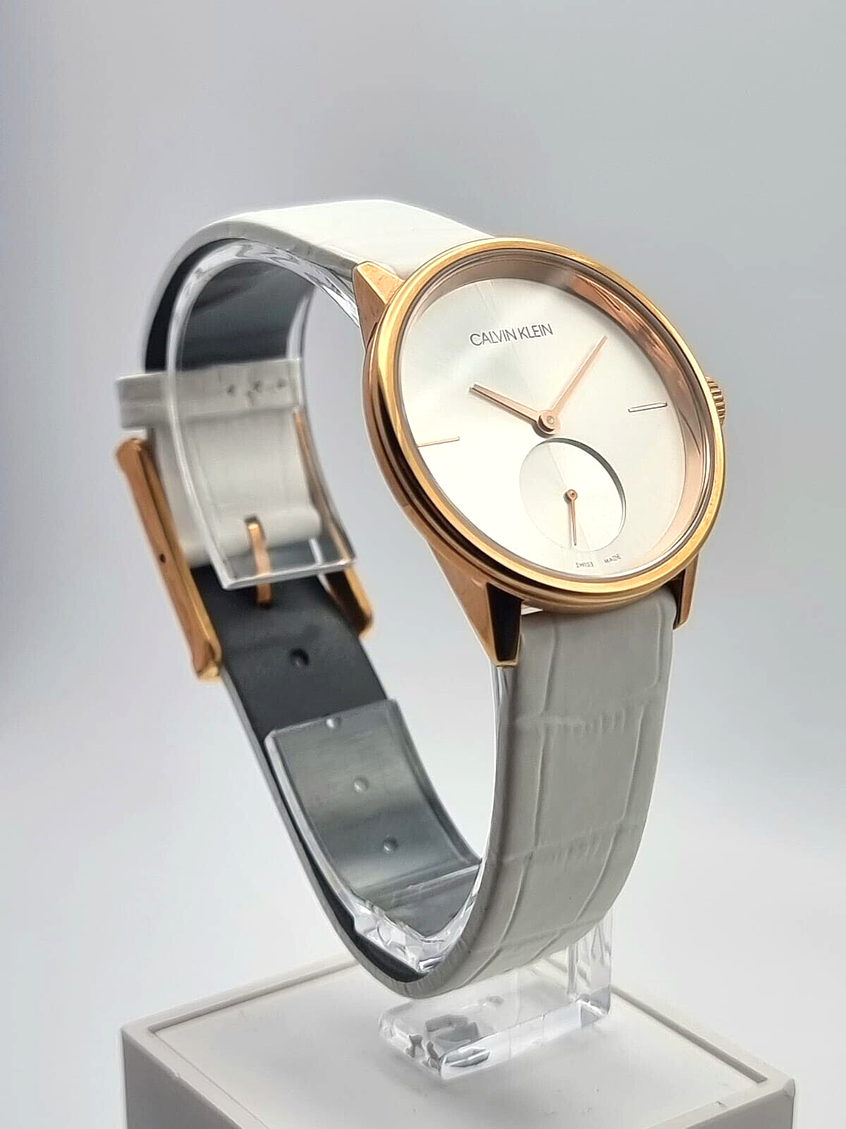 CALVIN KLEIN Damenarmbanduhr mit silbernem Zifferblatt und weißem Leder