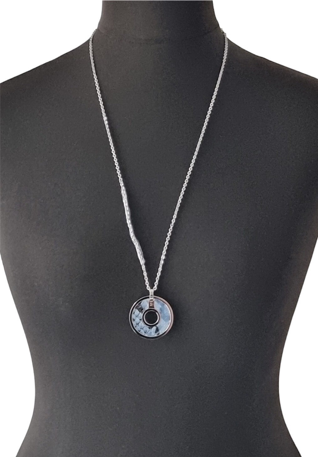 CALVIN KLEIN SPELLBOUND KJ0DLN090100 EDELSTAHL-HALSKETTE – BLAU