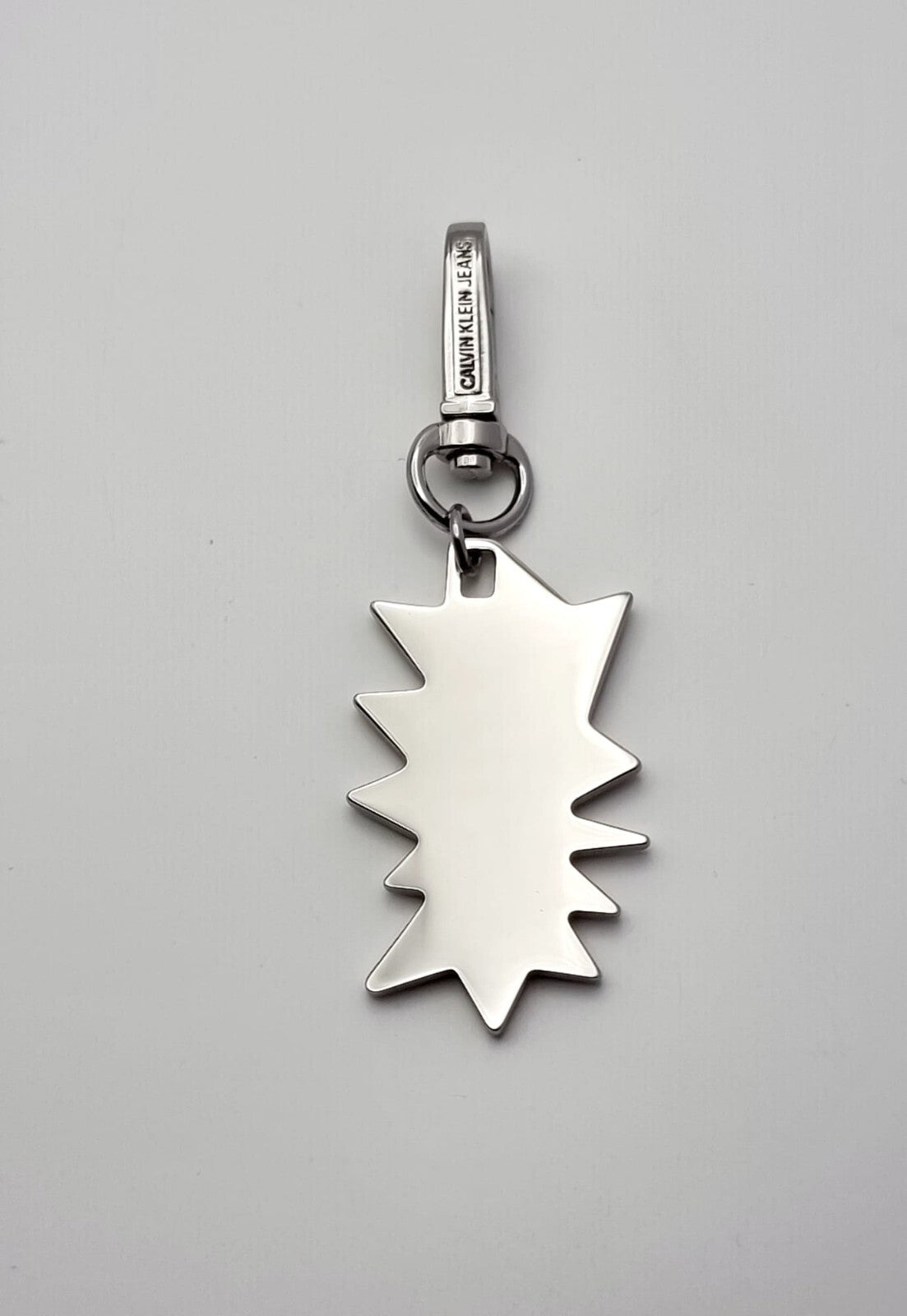 CALVIN KLEIN JEANS DOWNTOWN KJJCBA090100 EDELSTAHL/ SCHWARZE CHARMS