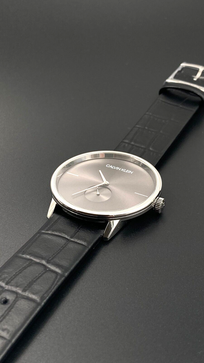 CALVIN KLEIN Accent Herren Quarz Uhr mit schwarzem Zifferblatt