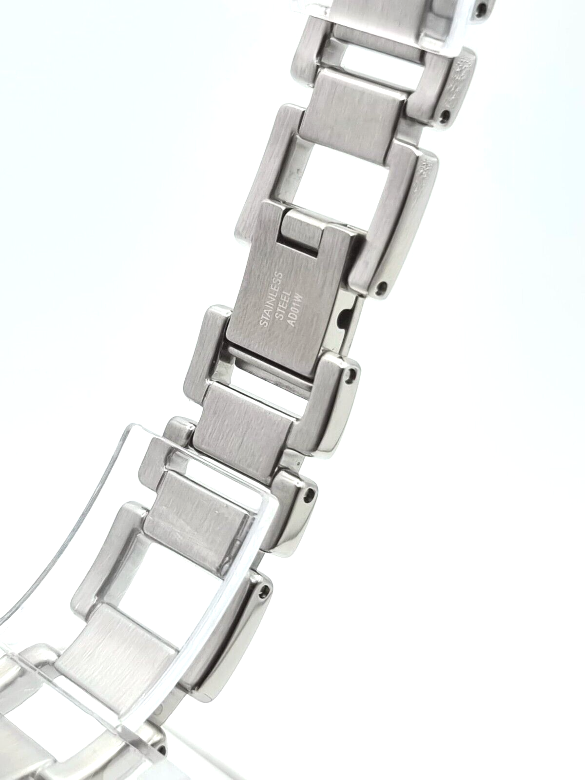 CALVIN KLEIN Dainty Quarz Damenarmbanduhr mit silbernem Zifferblatt