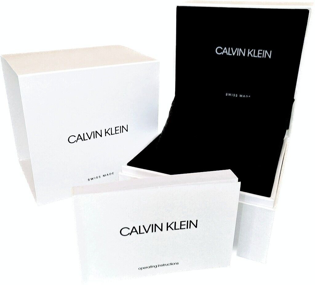 CALVIN KLEIN Quarz Herrenarmbanduhr mit silbernem Zifferblatt