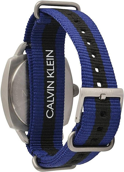 CALVIN KLEIN Fraternity Herren Quarz Uhr mit blauem Zifferblatt