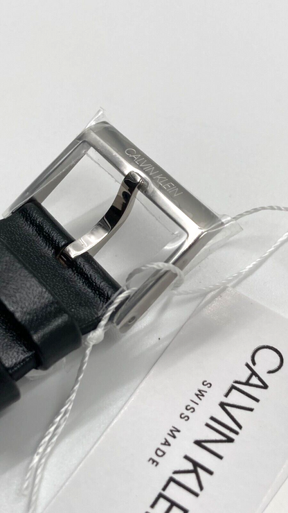 CALVIN KLEIN High Noon Quarz-Herrenuhr mit silbernem Zifferblatt K8M211C6