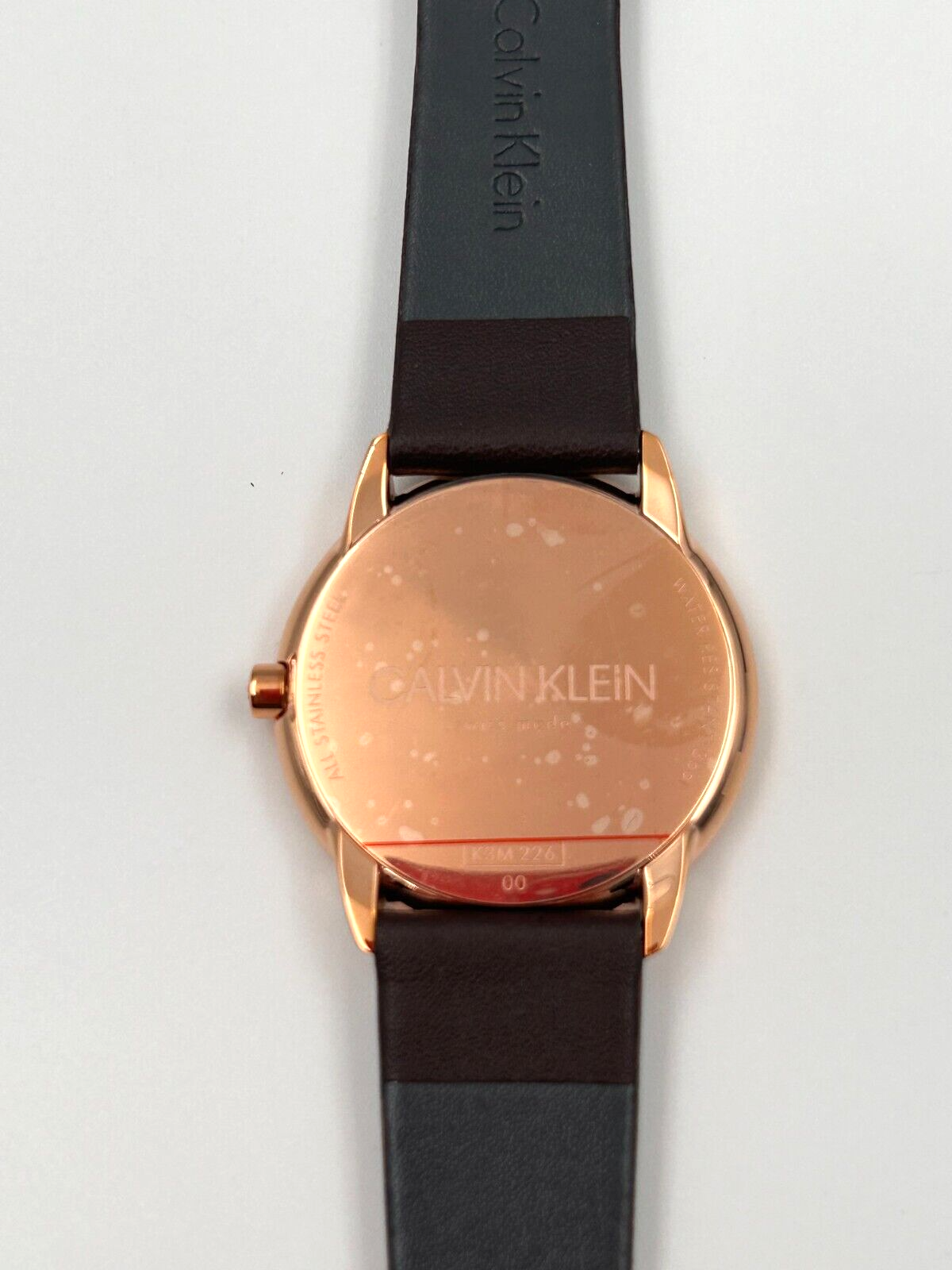 CALVIN KLEIN Minimal Damenarmbanduhr mit silbernem Zifferblatt