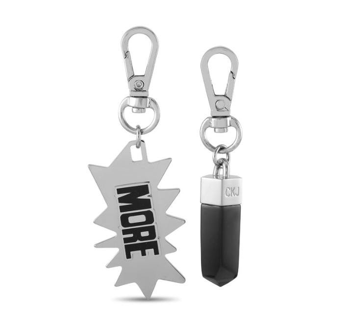 CALVIN KLEIN JEANS DOWNTOWN KJJCBA090100 EDELSTAHL/ SCHWARZE CHARMS