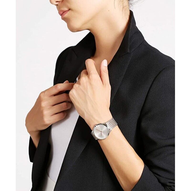 CALVIN KLEIN Minimal Quarzuhr mit silbernem Zifferblatt Unisex