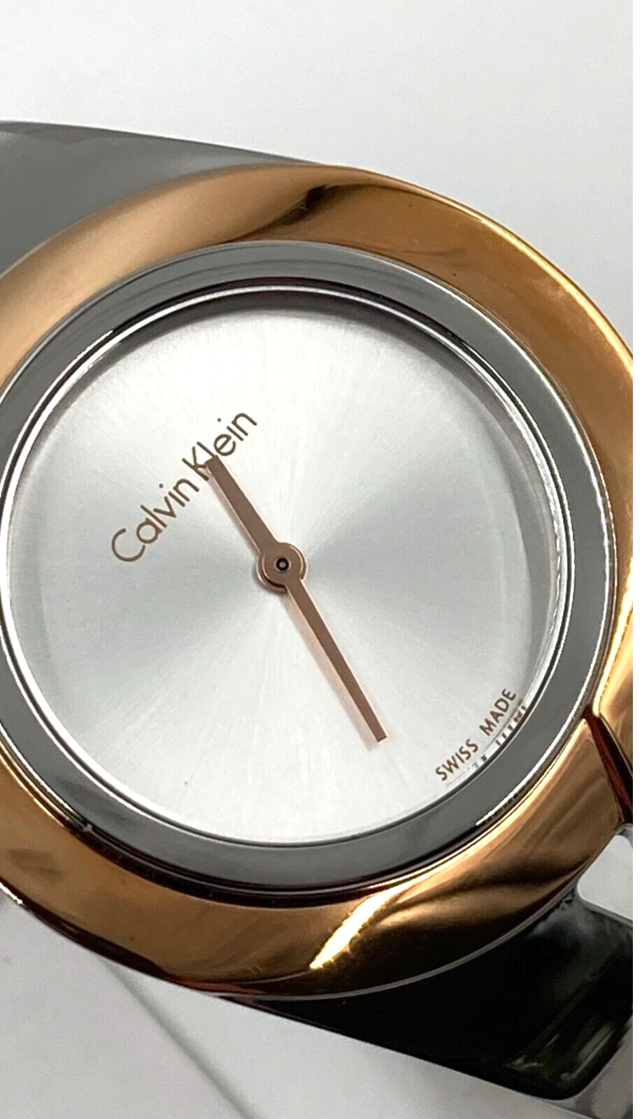 CALVIN KLEIN Sensual Silber Zifferblatt Kleine Armreif Damen Uhr