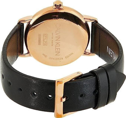 CALVIN KLEIN Established Quarz Damenarmbanduhr silbernes Zifferblatt