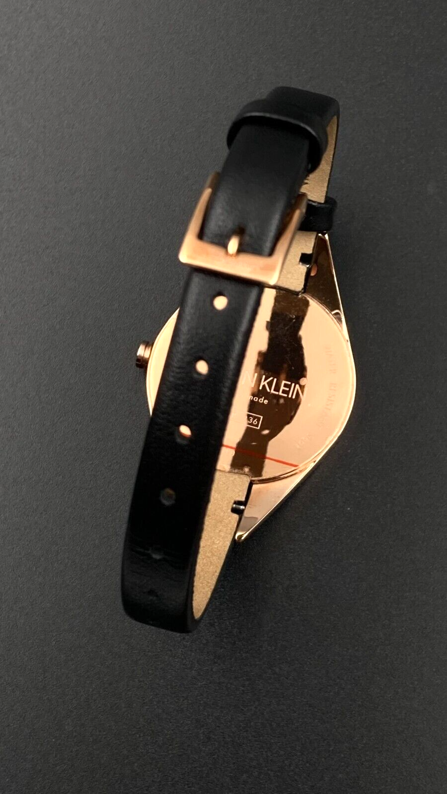 CALVIN KLEIN Rebel Quarz Damenarmbanduhr mit schwarzem Zifferblatt