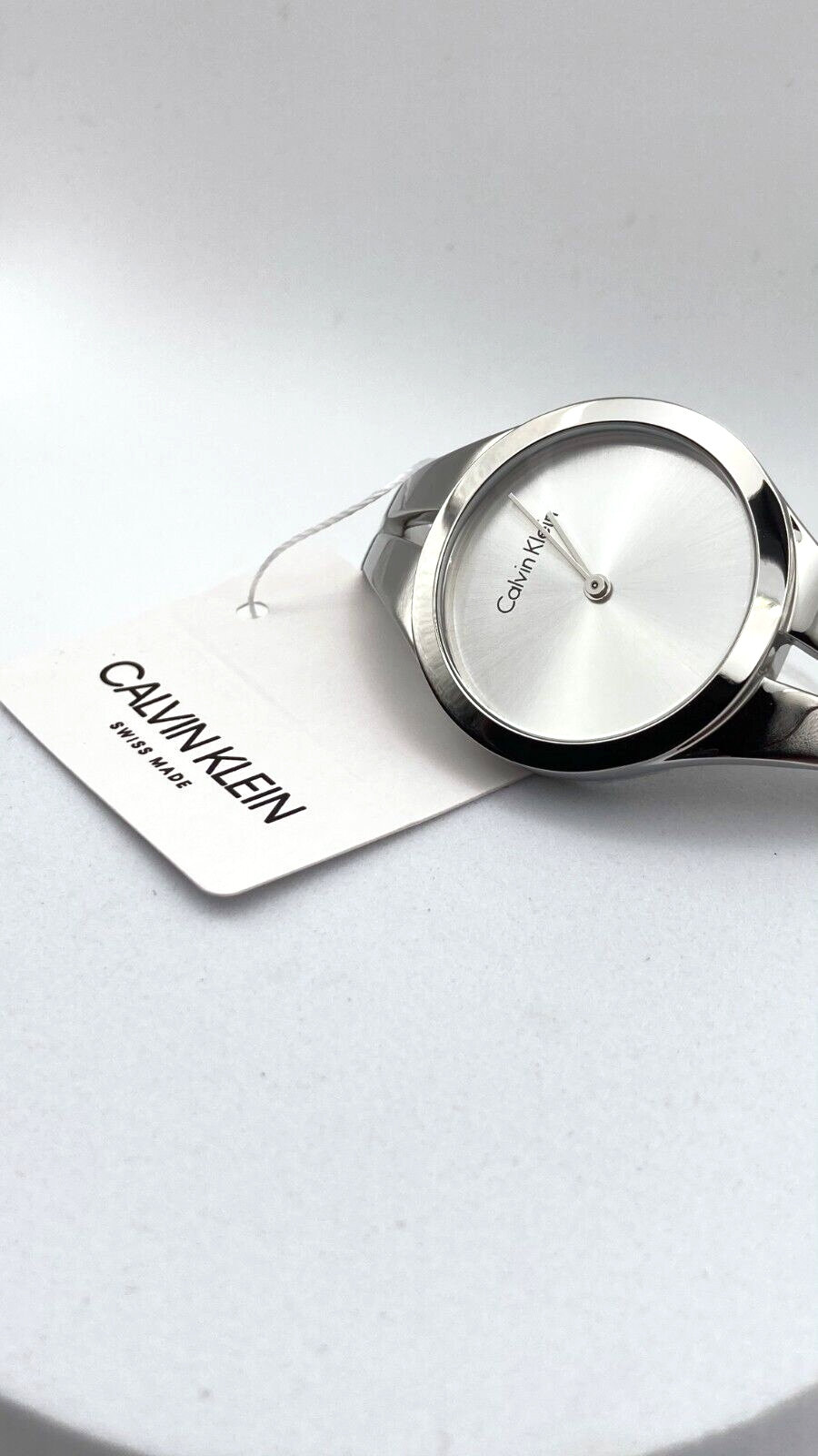 CALVIN KLEIN Addict Silber Zifferblatt Kleine Armreif Damen Uhr