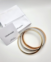Calvin Klein Groovy Damen Armband aus Edelstahl, mehrfarbig, mit schlichten Design und silbernen Gliedern.