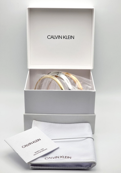 Calvin Klein Groovy Damen-Armband aus Edelstahl in Mehrfarbig, elegant und modern, zeigt das stilvolle Design und die farbigen Details.