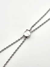 Calvin Klein Brilliant Damen-Halskette aus Edelstahl mit blauen Charms und Anhänger, elegantes Schmuckstück für Damen