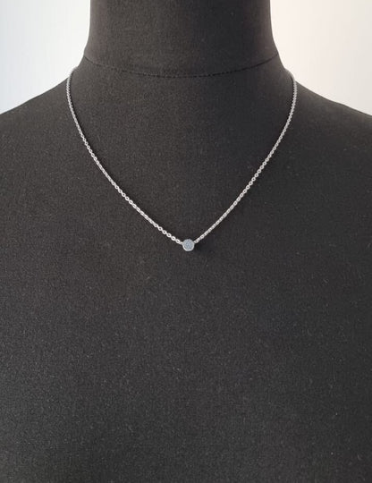 Calvin Klein Brilliant Damen-Halskette aus Edelstahl mit blauen Charms und Anhänger, elegante Schmuckkette für Damen