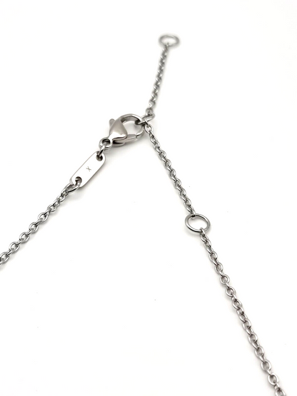 Calvin Klein Groovy Choker Halskette für Damen, silberfarbene Charms und Anhänger, modernes Schmuckdesign