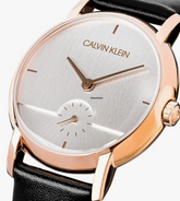 Calvin Klein Damenuhr Classic, Quarzuhr mit silbernem Zifferblatt und Edelstahlarmband, Swiss Made, 32mm Durchmesser