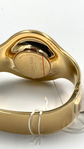 Calvin Klein Damenuhr Seamless, gold PVD, Quarzuhr mit rundem Zifferblatt, Swiss Made, 21,1 mm Durchmesser