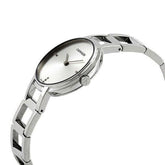 Calvin Klein Damenuhr Classic, Quarzuhr mit 32mm Gehäuse, silbernes Zifferblatt, Swiss Made, eleganter Damenuhrenstil