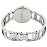 Calvin Klein Damenarmbanduhr mit silbernem Zifferblatt, Quarzuhr, 32mm Gehäuse, Swiss Made, elegantes Damenmodell