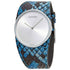 Calvin Klein Spellbound Damenuhr mit 39mm Gehäuse, silbernem Zifferblatt und blauem Lederarmband, Swiss Made.