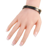 Calvin Klein Eternity Hook Damen Armband aus Edelstahl in Silber, elegantes Schmuckstück mit modernen Designdetails.