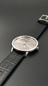 Calvin Klein Herrenuhr Accent, 40,5 mm, Swiss Made mit Edelstahlgehäuse und schwarzem Zifferblatt, elegante Männer Uhr.