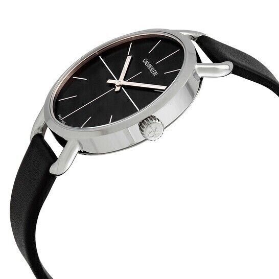 Calvin Klein Even Damenuhr mit 36mm Gehäuse aus Edelstahl, Swiss Made, Quarzwerk, elegantes Design.
