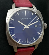 Calvin Klein Fraternity Herrenuhr mit 38,7 mm Quarzwerk, Swiss Made, Edelstahlarmband, modernes Design