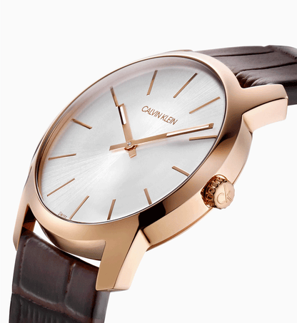 Calvin Klein City Extension Unisex-Uhr, 37mm Quarzuhr mit Swiss Made, schwarzes Zifferblatt, silbernes Armband