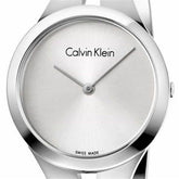 Calvin Klein Quarzuhr Swiss Made mit schwarzem Zifferblatt und Edelstahlarmband, elegante Herrenuhr, Modell K7W2M116