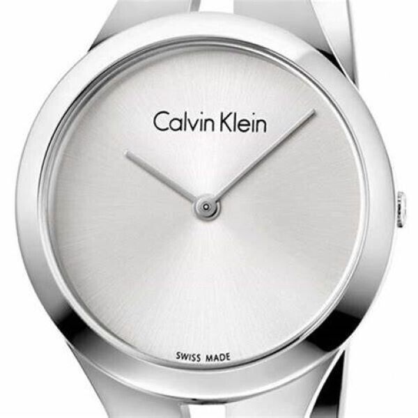 Calvin Klein Quarzuhr Swiss Made mit schwarzem Zifferblatt und Edelstahlarmband, elegante Herrenuhr, Modell K7W2M116