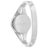 Calvin Klein Quarzuhr Swiss Made, elegantes Zifferblatt und Lederarmband, moderne Damenuhr im minimalistischen Design.