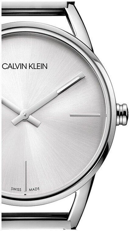 Calvin Klein Stately Quarzuhr mit 33mm Gehäuse, Swiss Made, elegant Armbanduhr für Damen, schwarz-weißes Zifferblatt.
