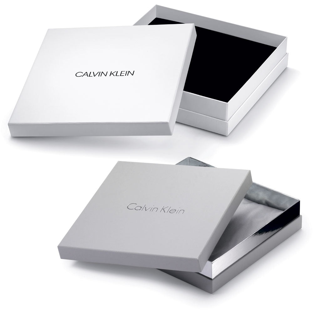 Calvin Klein Damenkette Spellbound aus Edelstahl in Weiß, filigranes Schmuckstück mit schlichter Eleganz.