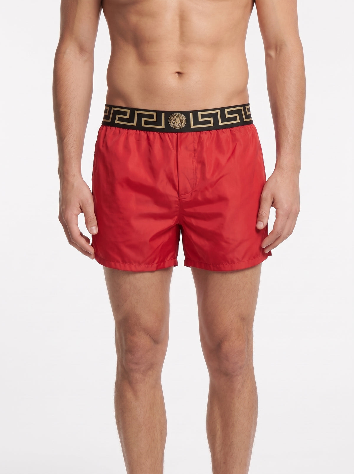 Versace Boxer Rot mit Greca-Muster — on model