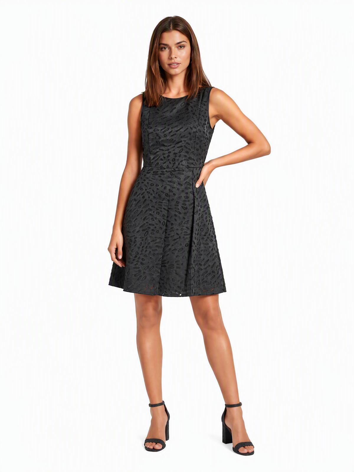 Emporio Armani Kleid Schwarz mit Muster — on model