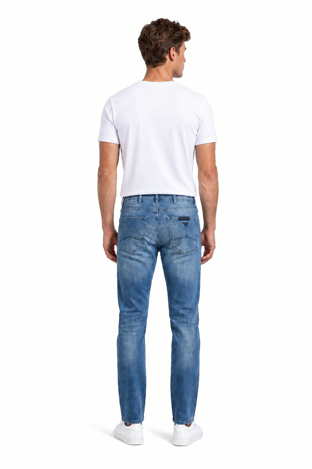 Armani Jeans J45 Herrenjeans Slim Fit Blau (3Y6J45 6D14Z) — on model
