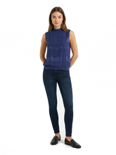 Emporio Armani R2K11T Weste Marineblau Gestreift — on model