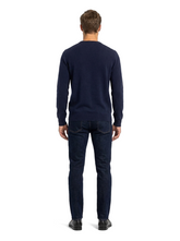 Calvin Klein Jeans Pullover Marineblau Rundhals — on model