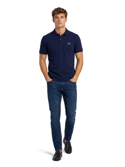 Lacoste Poloshirt Herren Slim Fit Marineblau — on model