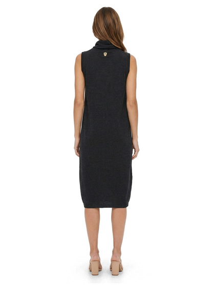 Emporio Armani Kleid Damen Ärmellos Schwarz (6XTAZ1 TM01Z) — on model