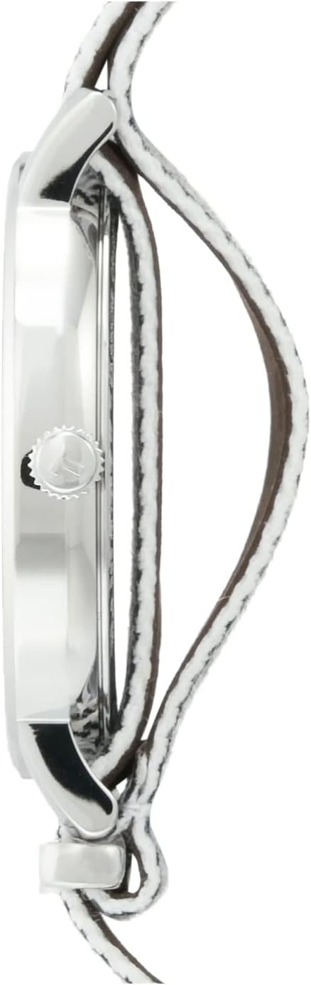 Tissot Everytime Medium 38mm Quarzuhr mit schlichtem Zifferblatt und Edelstahlarmband auf dunklem Hintergrund.